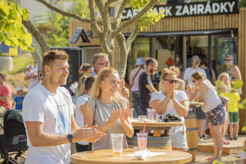 Slavnostní otevření Café Park Zahrádky ve Vysočanech