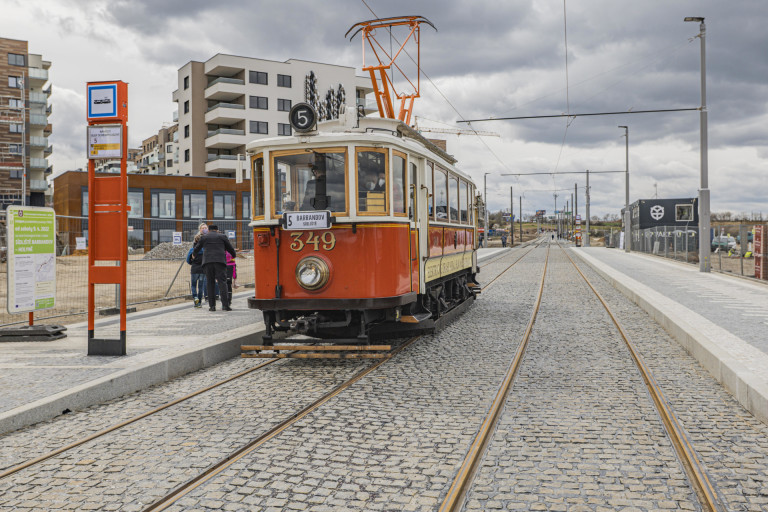 Nová tramvajová trať Sídliště Barrandov – Holyně