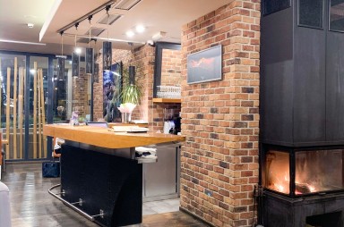 Holešovice: Restaurace Salut - interiér