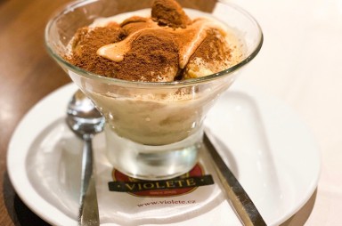 Hloubětín: Restaurat Violete - tiramisu
