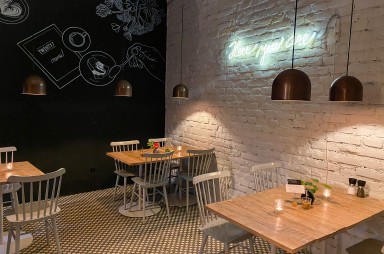 Holešovice: Bistro Twenty7 - interior