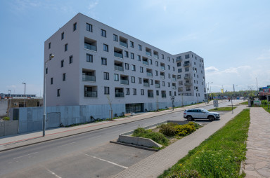 Construction, April 2022