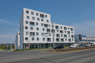 Construction, April 2022